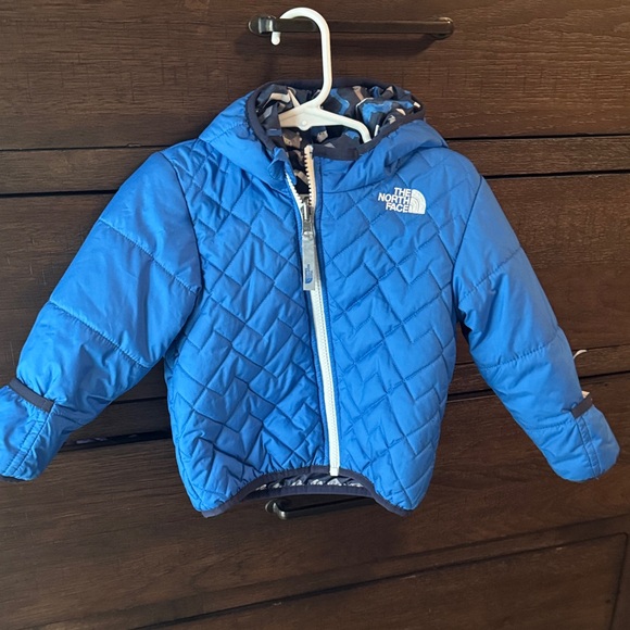 Boys The North Face Blue Hooded Jacket - Picture 1 of 8